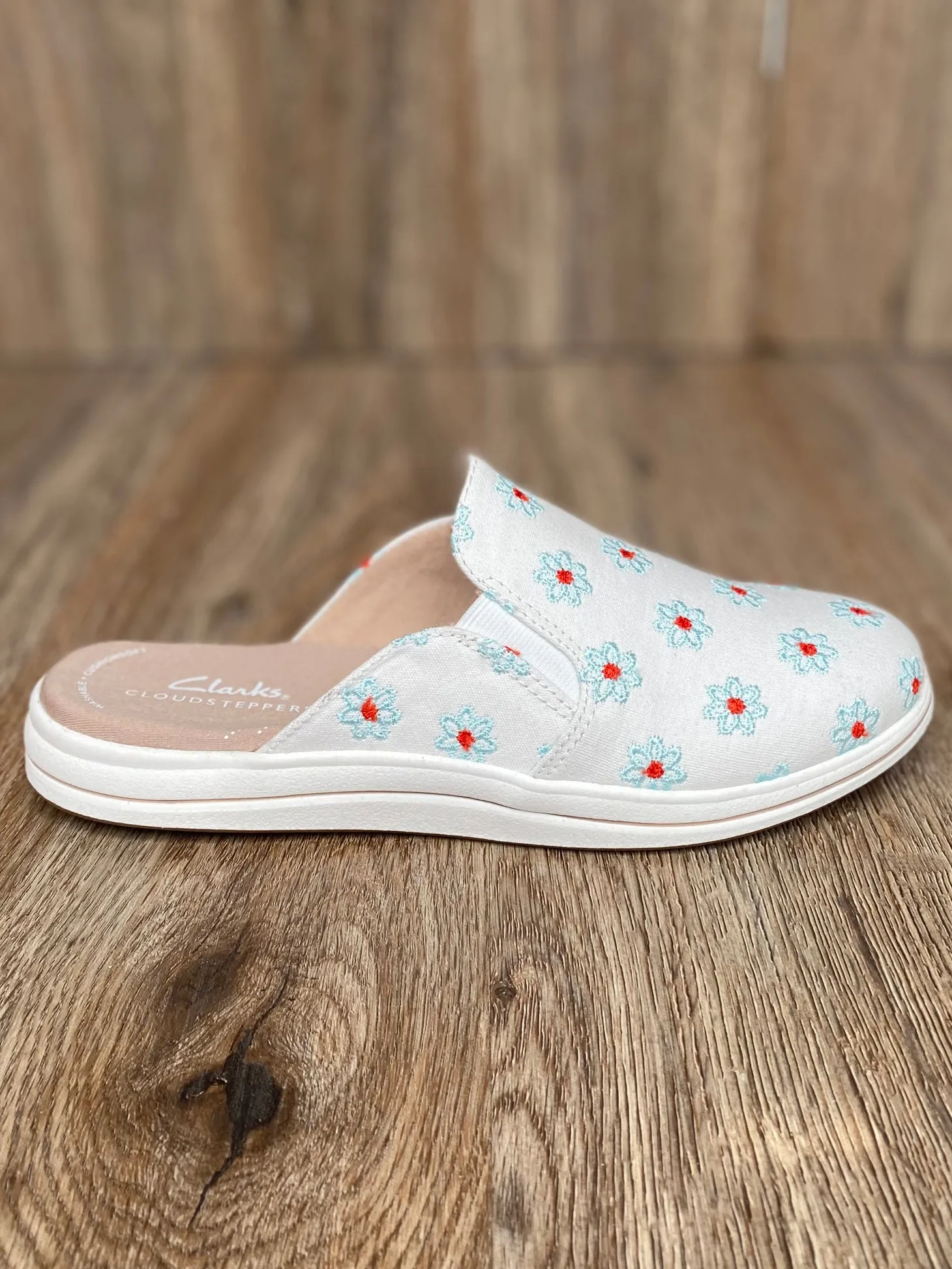 Clarks - Breeze Shore - Natural Canvas