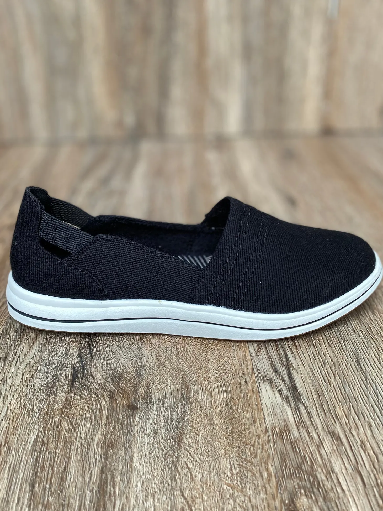 Clarks - Breeze Step - Black
