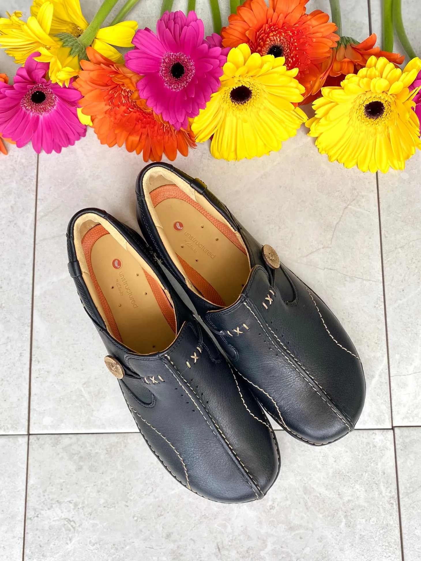 Clarks - Unloop - Black