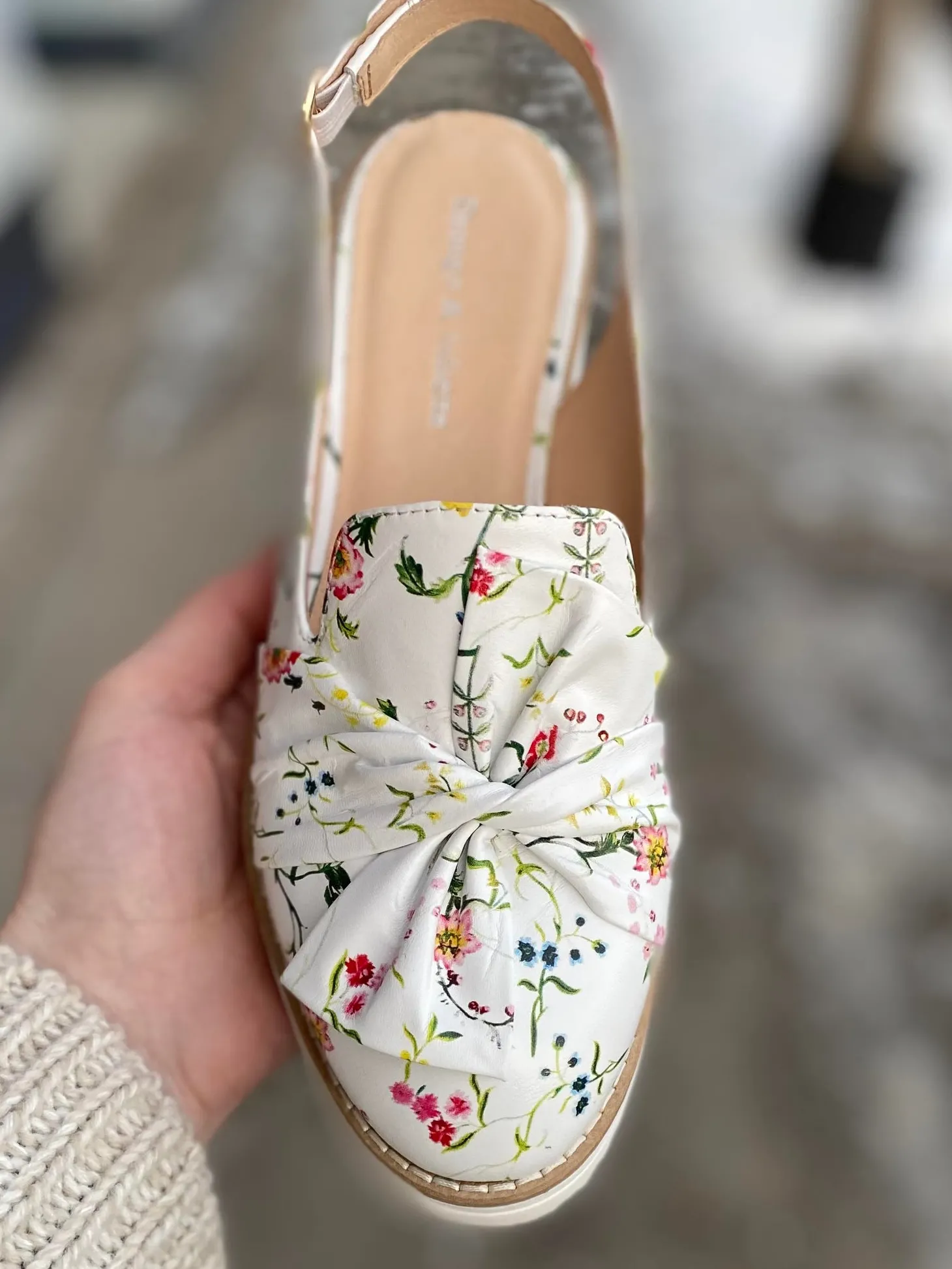 Django & Juliette - Olissas Sling - Off White Bouquet