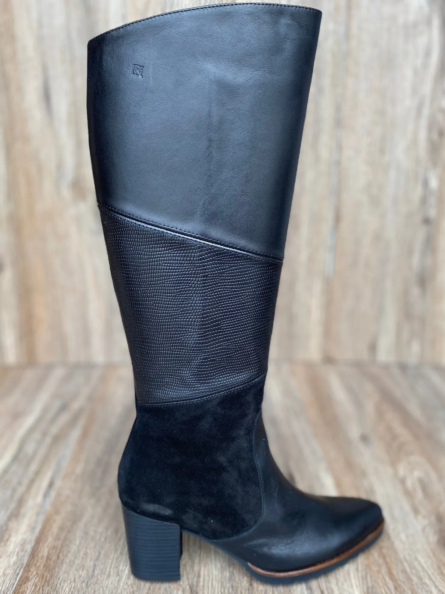Dorking - Tall Thais - Black