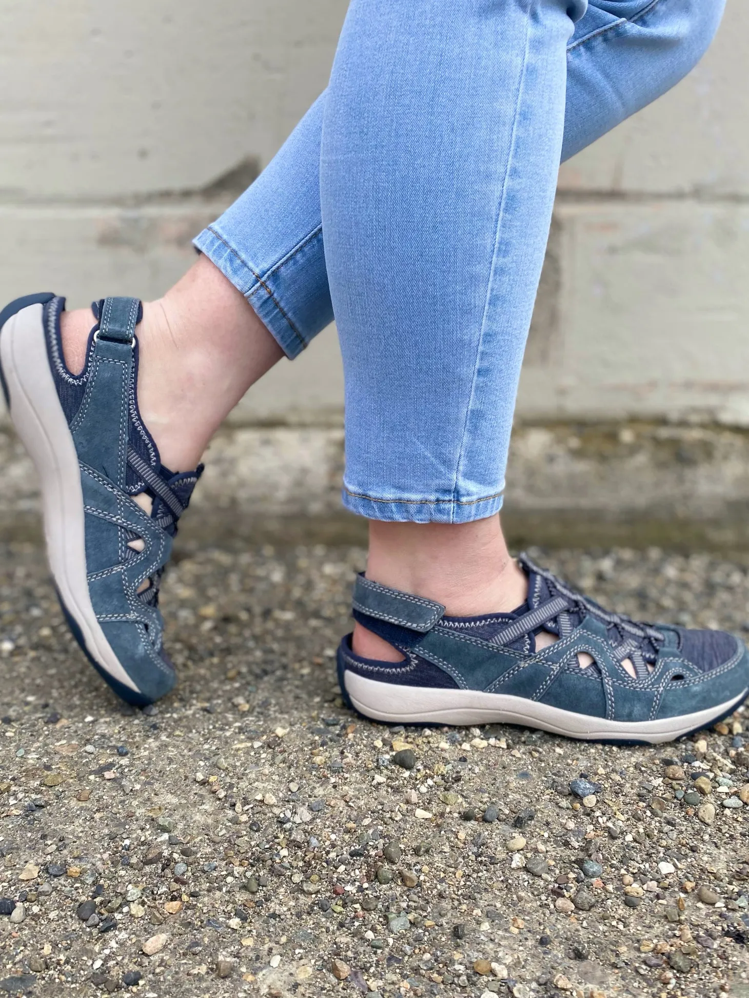 Earth - Sid - Navy