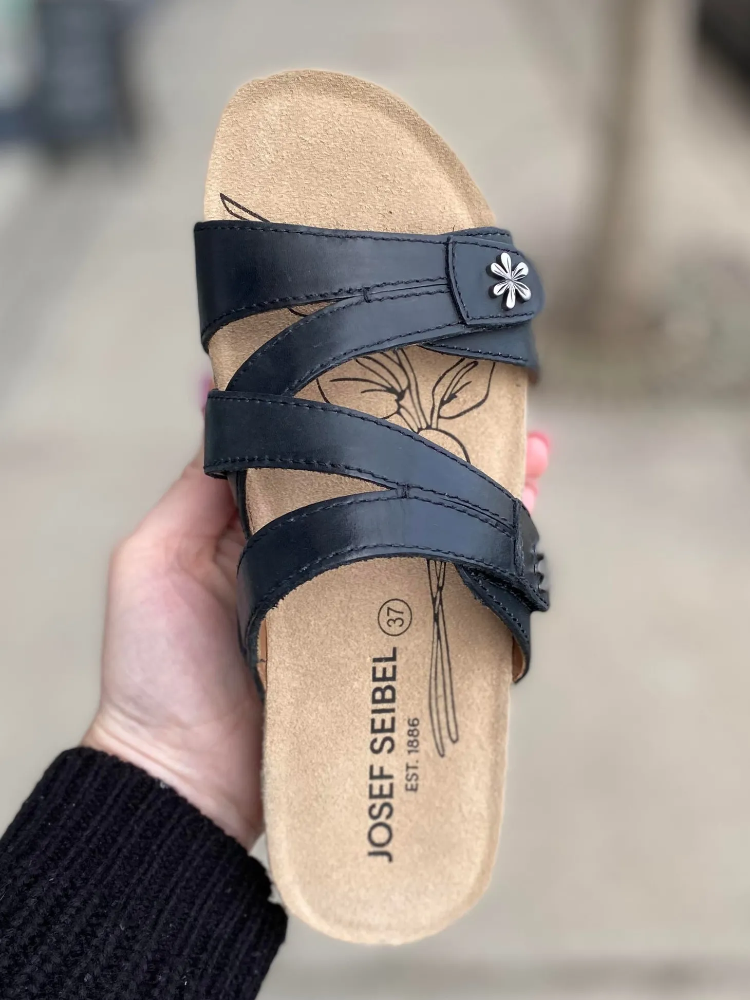 Josef Seibel - Tonga 82 - Black