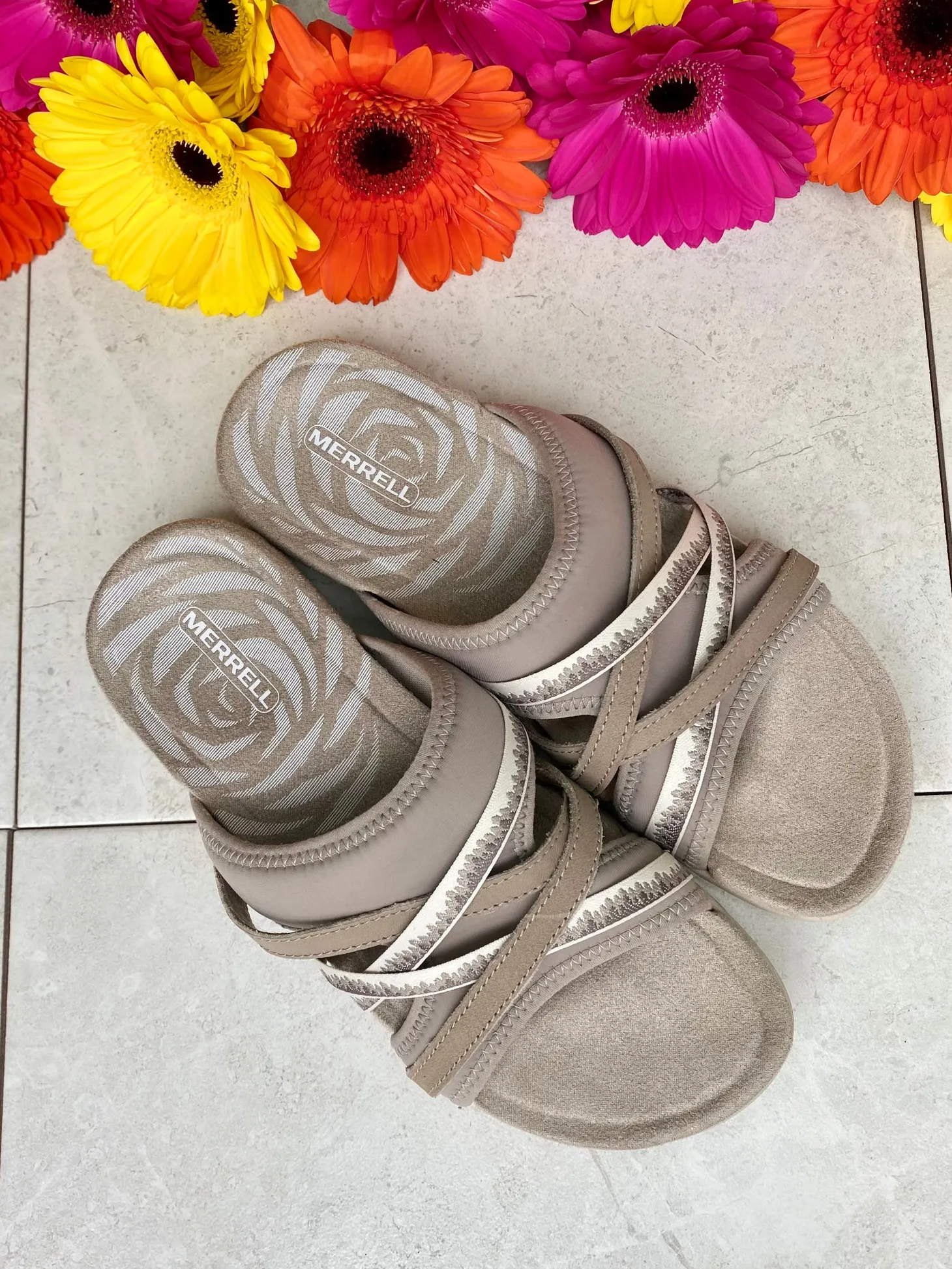 Merrell - Terran 3 Slide - Moon