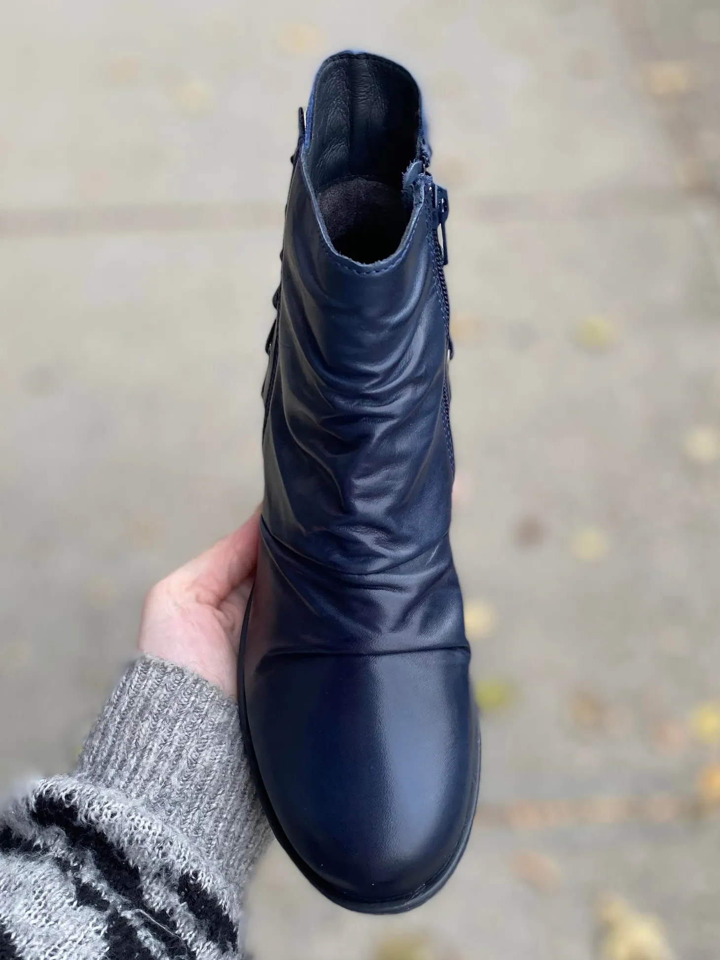 Miz Mooz - Libretto - Denim