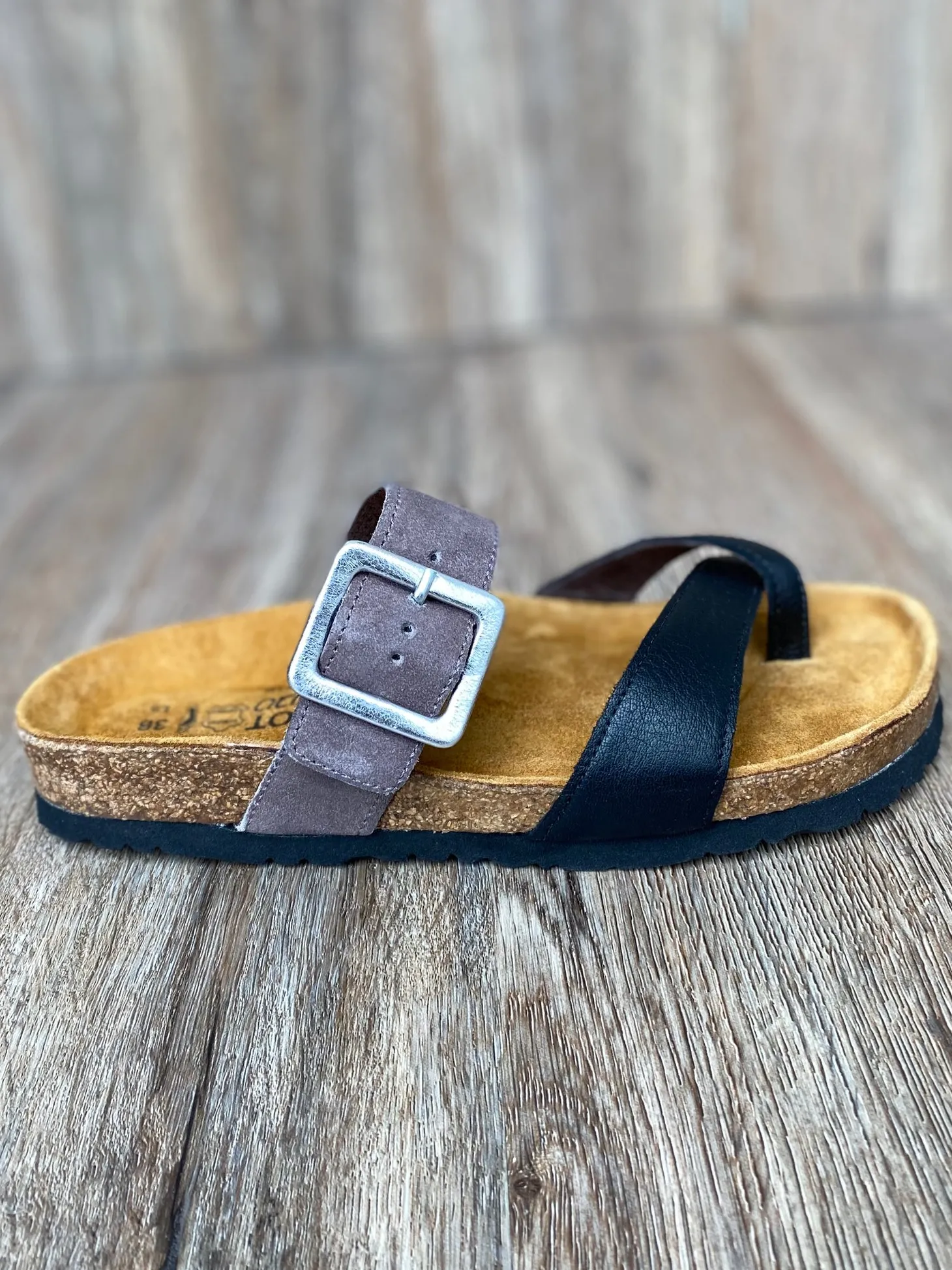 Naot - Fresno - Black with Taupe